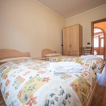 Family House Amalia Myholidaylivigno Exterior photo